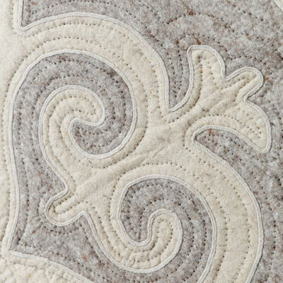 Alfombra de lana, (4x6) - Alfombra clásica de lana Shyrdak en gris y blanco (4x6)