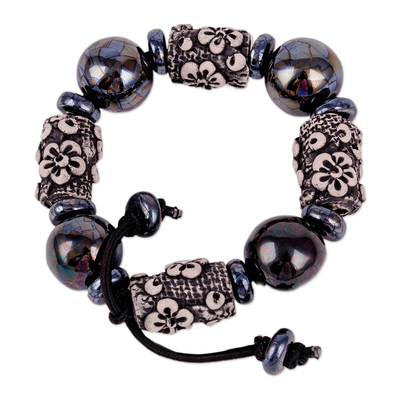 Stretcharmband aus Keramikperlen - Florales Stretch-Armband aus schwarzer Keramik mit Perlen aus Usbekistan