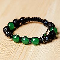Multi-Edelstein-Perlen-Makramee-Armband, „Green Realms“ – Verstellbares grünes und schwarzes Multi-Edelstein-Perlenarmband