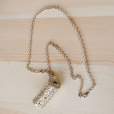 Lapislazuli-Medaillon-Anhänger-Halskette - Natürliche Lapislazuli-Medaillon-Halskette mit Sternenmotiv