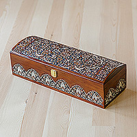Caja de joyería de madera, 'Caja de los Milagros' - Caja de joyería de madera de nogal floral tallada a mano de Uzbekistán