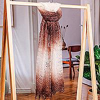 Bufanda de lana de cachemira, 'Earth's Act' - Bufanda de lana 100% cachemira suave tejida a mano en marrón y blanco