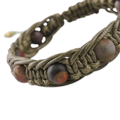 Jaspis-Perlen-Makramee-Armband - Verstellbares Makramee-Armband aus grünen Jaspisperlen