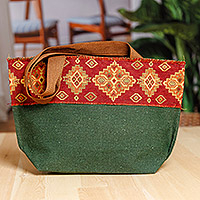 Tarp-Handtasche, „Glorious Customs“ – handgemachte Folk-Art-Handtasche aus grüner und roter Baumwolle und Tarp