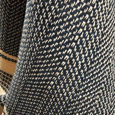 Überwurf aus Wolle - Handgewebter gestreifter Wollüberwurf in Blau und Elfenbein aus Armenien