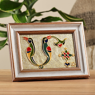 Dekorativer Wohnakzent aus Buntglas, „Birdy M“ – Traditioneller dekorativer Wohnakzent aus Buntglas mit dem Buchstaben „M“.