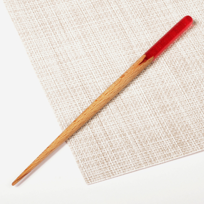 Pasador de fibra natural y resina - Horquilla de fibra natural con detalles de resina roja pintada a mano