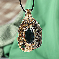 Agate pendant necklace, 'Generous Earth' - Adjustable Polymer Pendant Necklace with Green Agate Jewel