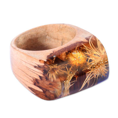 Natural flower cocktail ring, 'Dandelion Fragment' - Handcrafted Natural Dandelion Flower Wooden Cocktail Ring