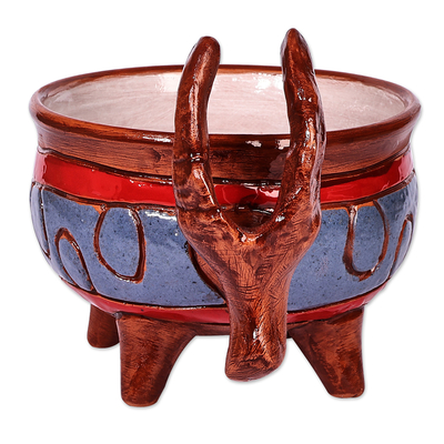 Dekorative Keramikschale - Bemalte dekorative Keramikschale mit Stiermotiv in Braun und Blau