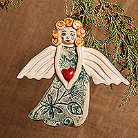 Keramikornament „Herzwärmender Engel“ – handbemaltes, glasiertes Keramikengel- und Herzornament