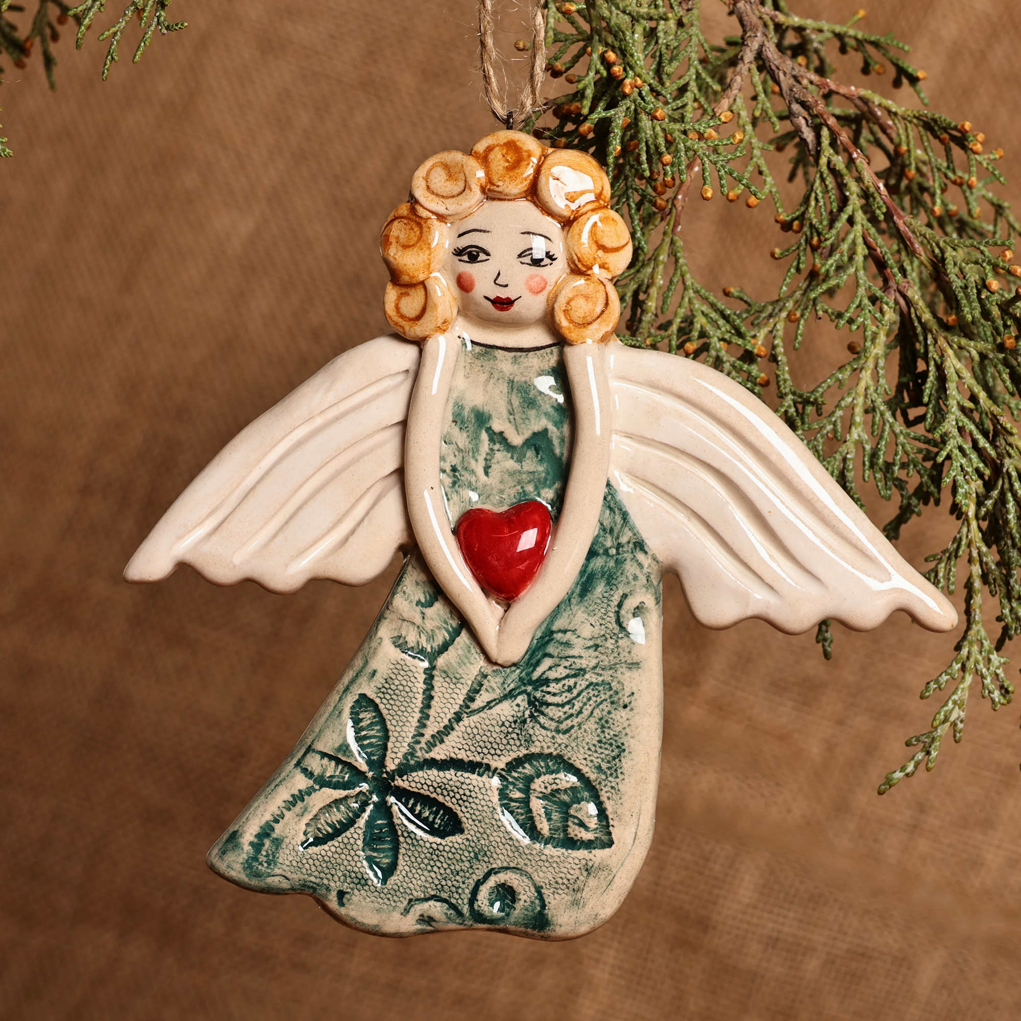 Angel Heart Treasures, Accents