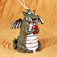Adorno de campana de cerámica, 'Dragon Love' - Adorno de campana de cerámica de dragón verde hecho a mano y pintado
