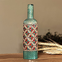 Jarrón de cerámica, 'Passionate Elixir' - Jarrón de cerámica en forma de botella verde y rojo inspirado en mosaicos