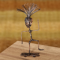 Escultura de cobre, 'Dance Now' - Escultura surrealista de cobre oxidado del hombre bailando