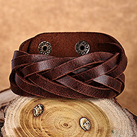 Pulsera de hilo de cuero, 'Braided Radiance' - Pulsera de cuero con hilos trenzados en marrón