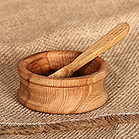 Juego de cuenco y cuchara de madera, 'Sylvan Taste' (2 piezas) - Juego de cuenco y cuchara de madera de haya marrón tallados a mano (2 piezas)