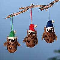 Wool felt ornaments, 'Owl Hats' (set of 3) - Assorted Handmade Owl-Themed 3-Piece Wool Felt Ornament Set