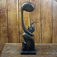 Escultura de ébano, 'Amor firme' - Escultura de madera tallada a mano