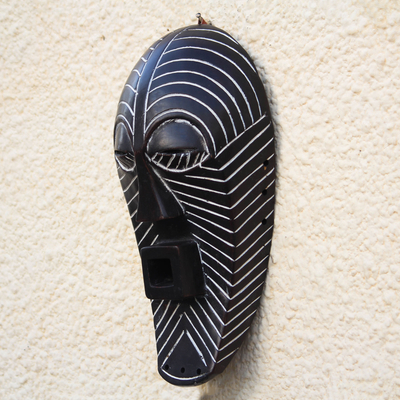Afrikanische Maske aus kongolesischem Holz - Handgefertigte Holzmaske