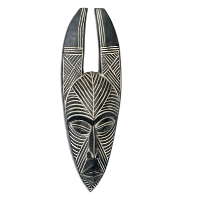 Máscara de madera de Ghana - Máscara de madera africana tallada a mano.
