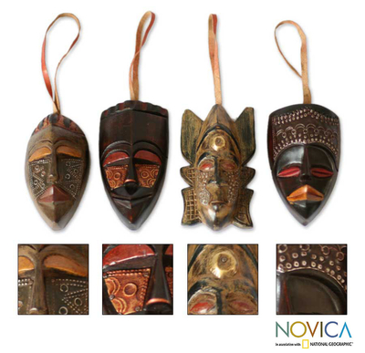 Holzornamente, 'Festliche Masken' (4er-Satz) - Handwerklich hergestellte Weihnachtsornamente aus Holz (4er-Satz)