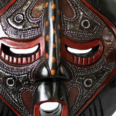Ghanaische Holzmaske - Handgefertigte afrikanische Holzmaske auf Ständer
