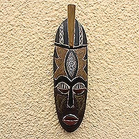 Máscara de madera de Ghana, 'Felicidad festiva' - Máscara de madera artesanal