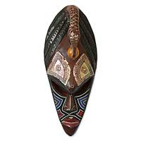 Máscara de madera nigeriana, 'Harvest Guardian' - Máscara de madera nigeriana