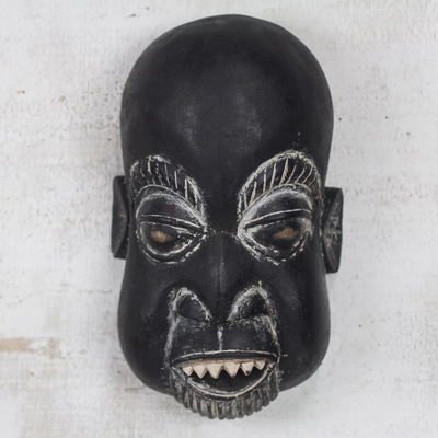 Ghanaische Holzmaske, 'henker - afrikanische Wandmaske