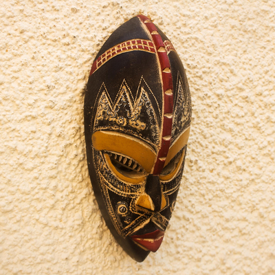 Nigerianische Holzmaske, 'Shawa' - Handgefertigte nigerianische Holzmaske
