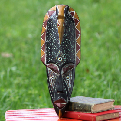 Máscara de madera africana, 'Gaisuwa' - Máscara africana Madera tallada a mano Latón de aluminio