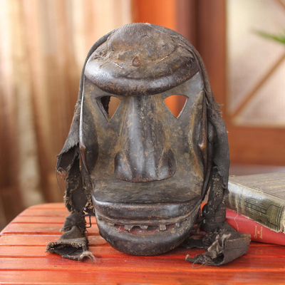 Máscara de madera de marfil - Máscara de madera de marfil de comercio justo
