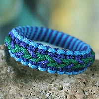 Pulsera de brazalete, 'Hausa azul y verde' - Pulsera africana hecha a mano