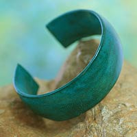 Leather cuff bracelet, 'Annula in Sea Green'