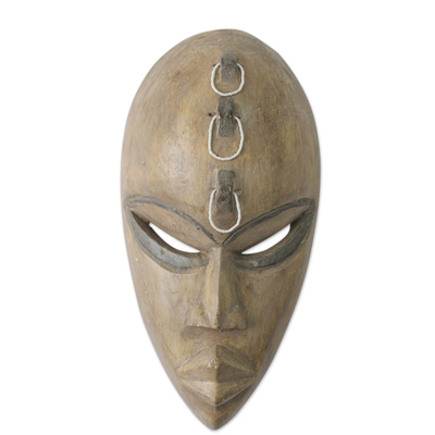 Máscara africana de madera - Máscara africana tallada a mano con cuentas