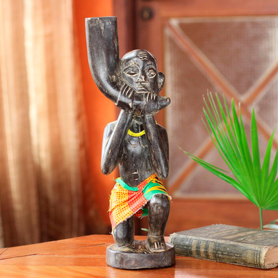 Escultura en madera, 'Trompetista del Cacique' - Escultura de madera hecha a mano de África