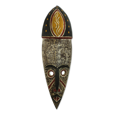 Afrikanische Holzmaske, 'Kahlilia' - Von Hand geschnitzte afrikanische Holzmaske der aufrichtigen Freundschaft