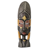 Afrikanische Maske, „Wonderful Lovers“ – Afrikanische Maske aus geschnitztem Holz mit Messingakzent aus Ghana