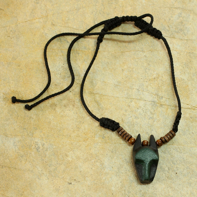 Herren-Halskette aus Holz - Handgefertigte Holzmasken-Halskette für Herren aus Afrika