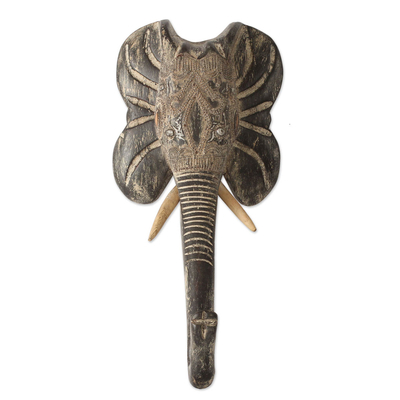 Afrikanische Maske, 'Stolzer Elefant'. - Handgeschnitzte afrikanische Maske mit Elefantenkopf
