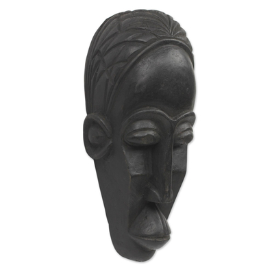Afrikanische Holzmaske, 'Agya Kofi' - Afrikanische Maske aus handgeschnitztem Sese-Holz aus Ghana