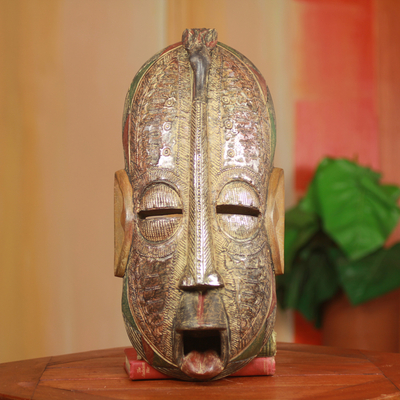 Máscara de madera africana - Máscara africana original hecha a mano con madera local y metal