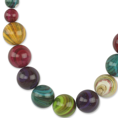 Halskette aus recycelten Perlen - Umweltfreundliche bunte Perlenkette aus recyceltem Kunststoff
