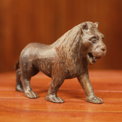 Escultura de ébano - Escultura de león de ébano tallada a mano realista de África
