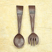 Adornos de pared de madera, 'Tenedor y cuchara' (par) - Tenedor de madera hecho a mano africano y arte de pared de cuchara (par)