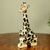 Holzskulptur - Handgeschnitzte und bemalte Giraffenskulptur aus Holz aus Ghana