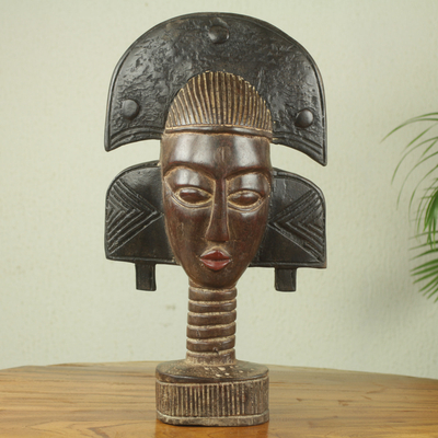 Afrikanische Holzmaske, 'Ashanti-Stolz' - Afrikanische handgefertigte Holzmaske im Stil des Ashanti-Designs