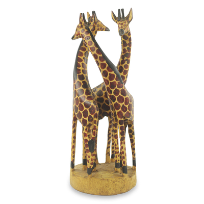 Skulptur aus Teakholz - Handgeschnitzte und bemalte Giraffenskulptur aus Afrika