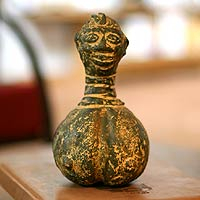 Estatuilla de cerámica, 'Dama elegante' - Estatuilla de cerámica